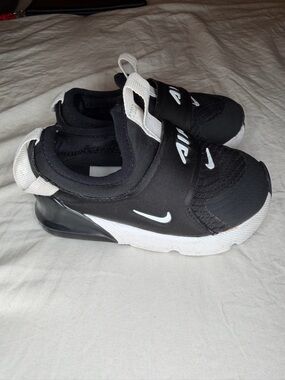 Nike Air Max 270 Extreme Toddler Sneaker Shoes Black White Size 7C